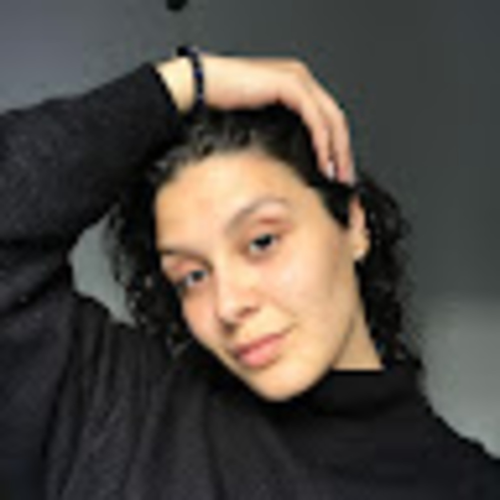 Meet your Posher, Dayana